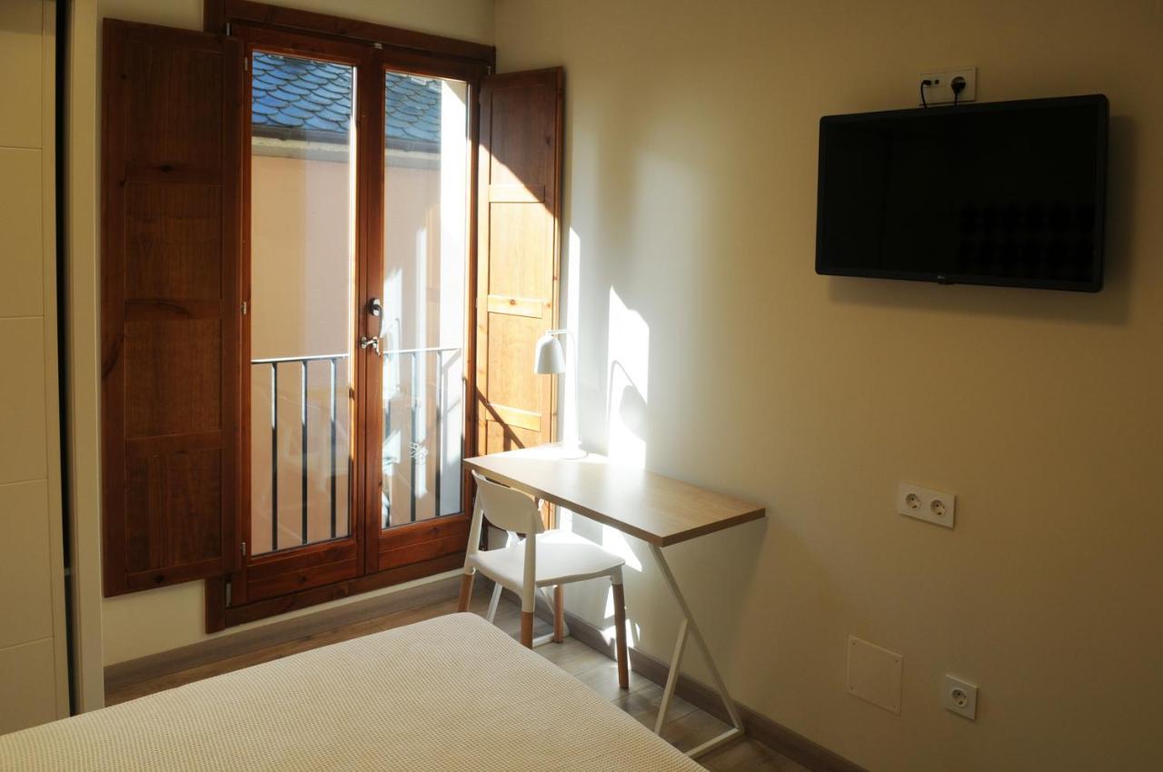 Apartamentos Turisticos Guiana Ponferrada Extérieur photo