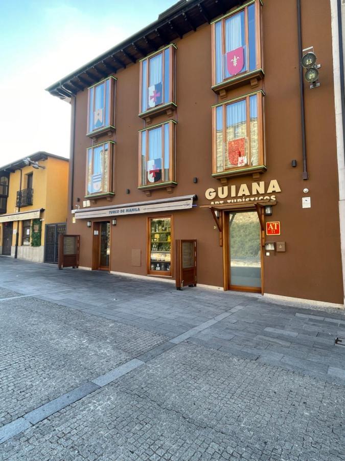 Apartamentos Turisticos Guiana Ponferrada Extérieur photo